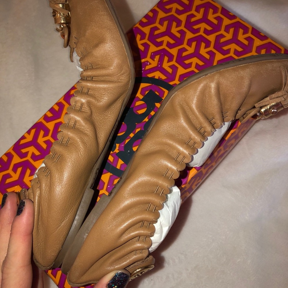 Tory Burch Reese Flats in Royal Tan - Picture 3 of 10